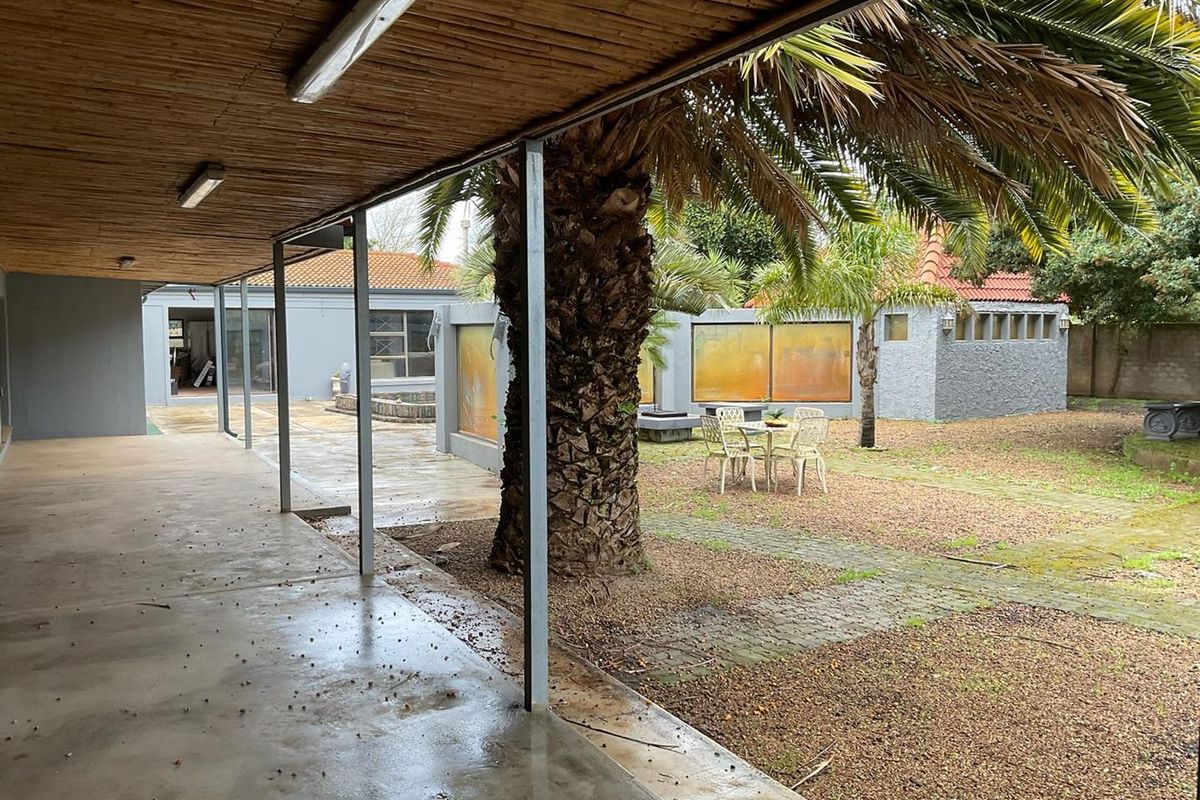 PRIME MULTI PURPOSE PROPERTY FOR SALE IN JOOSTENBERGVLAKTE - Photo 3