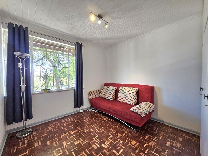 Stunning 4-Bedroom Rental in Luxury Hill Awaits!" - Photo 9