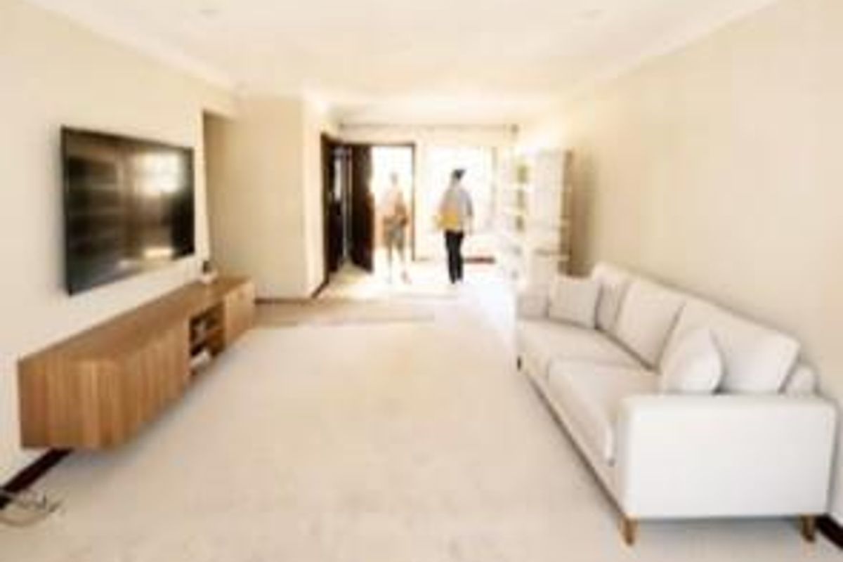 2 BED 1 BATH SPACIOUS UNFURNISHED APARTMENT IN RETIREMENT VILLAGE BRYANSTON - Photo 3