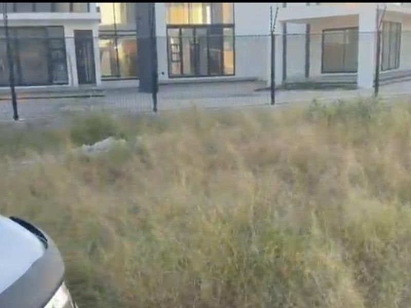 PLOT AND PLAN FOR SALE - Photo 3