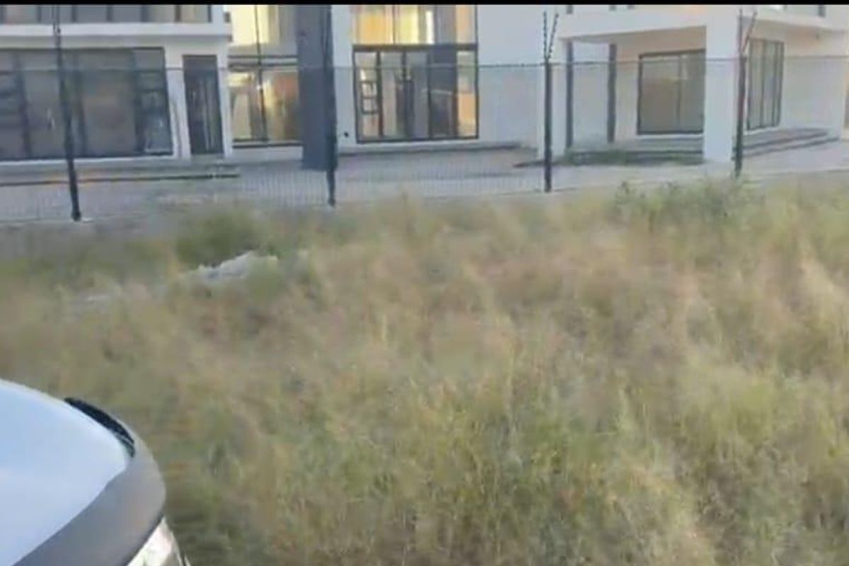 PLOT AND PLAN FOR SALE - Photo 3