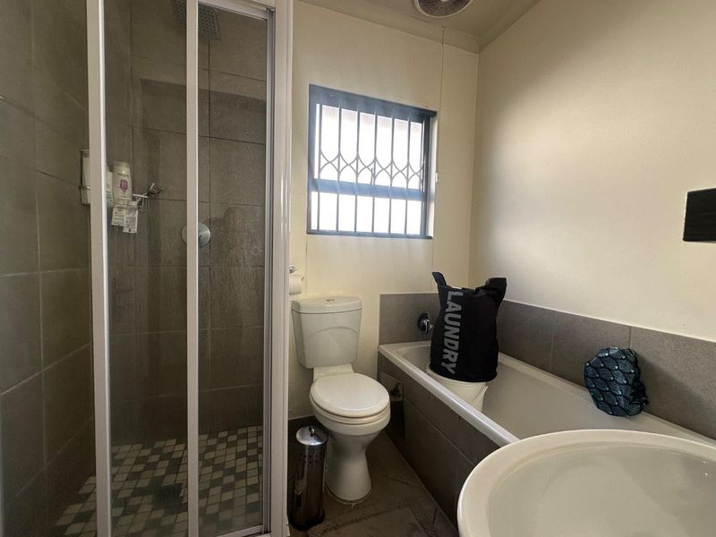 The “wow” factor is in place when you drive into the Woodwind Estate! - Photo 6