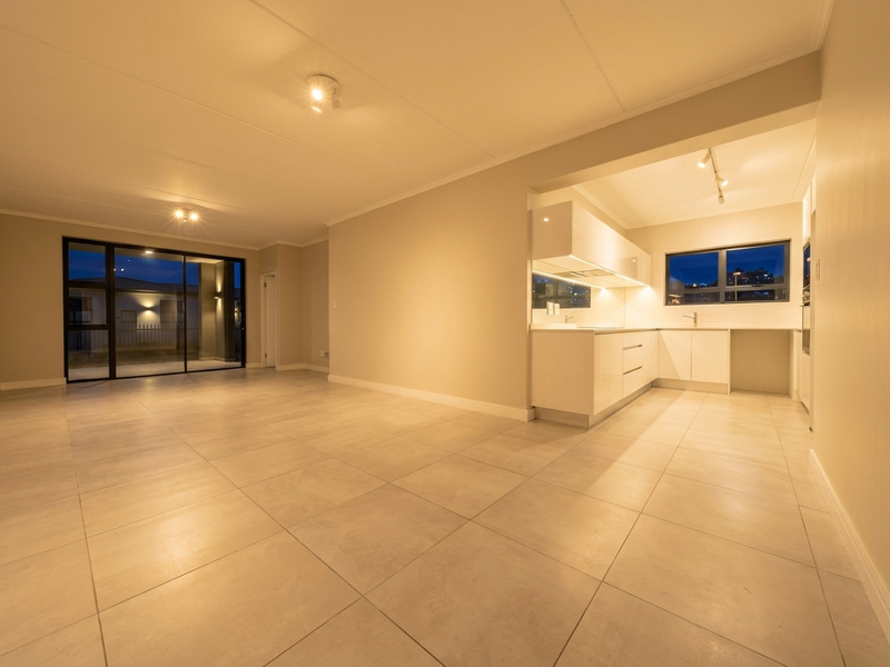 Step Out, Not Up | Ground-Floor Living in Haymarket - Photo 8