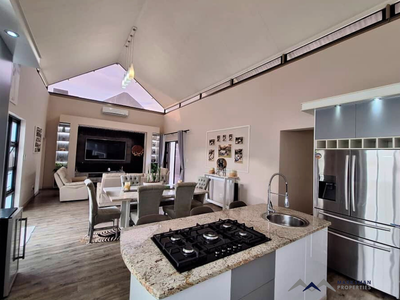 Perfect Family Home at Omeya Golf Estate - Photo 5