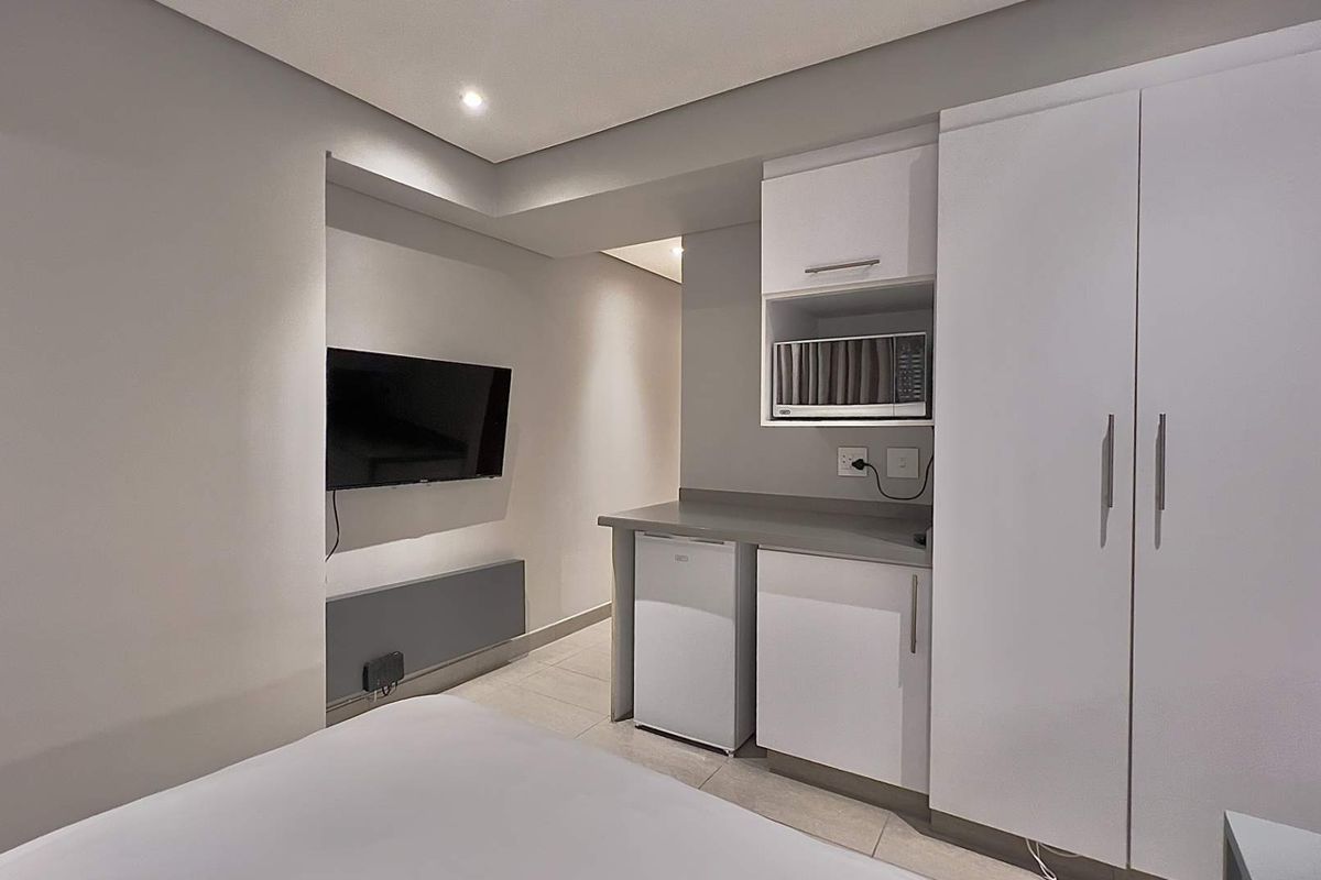 MINI STUDIO APARTMENT TO RENT at The Pearls of Umhlanga®️ - Photo 2