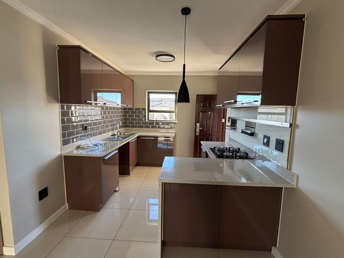 Property #2496982, Apartment For Sale in Kosmosdal