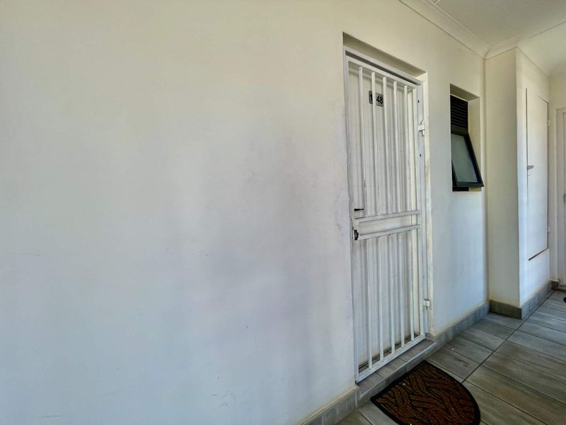 One Bedroom Apartment for Sale - Photo 9