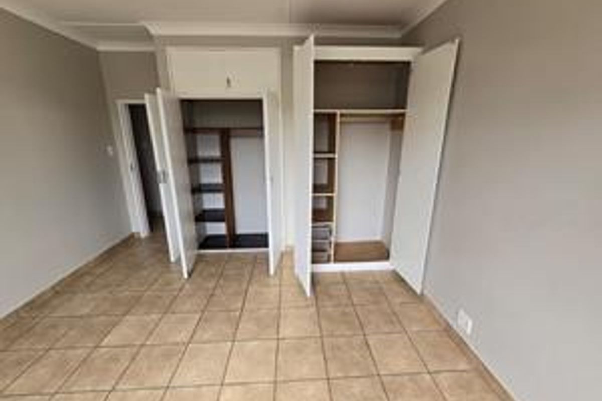 Lovely 1 bedroom apartment in Rietfontein - Photo 2