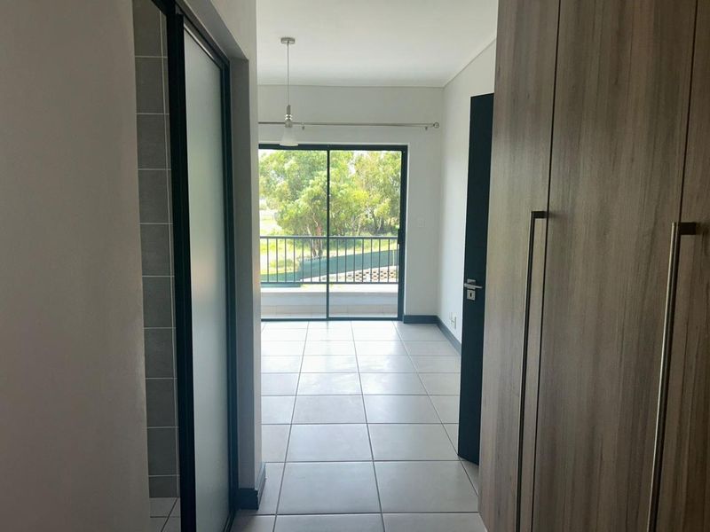 Stunning 2 bedroom, 2 bathroom penthouse unit in The Reid - Photo 7