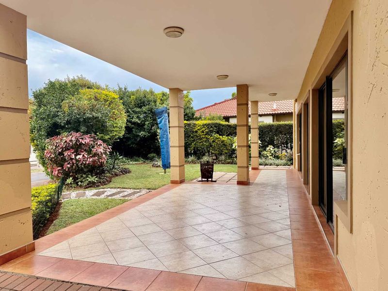 Homely 4 Bedroom House in Ballito - Photo 3