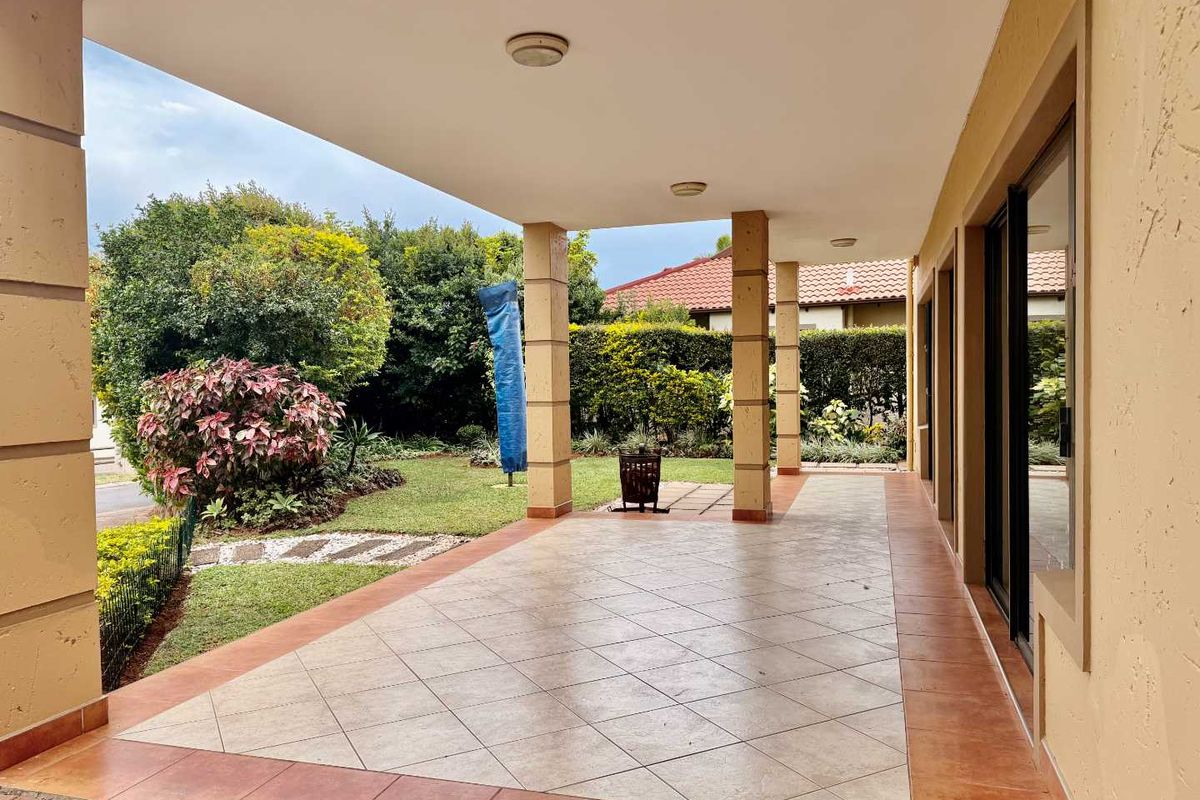 Homely 4 Bedroom House in Ballito - Photo 3