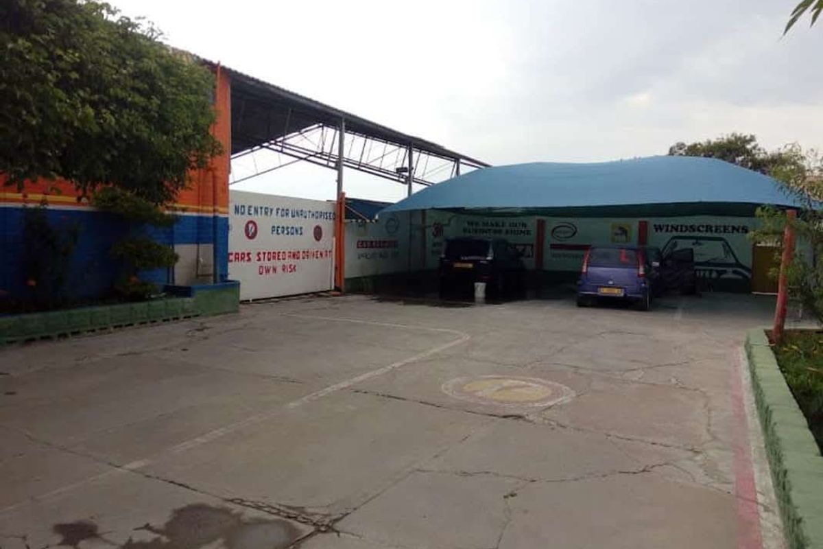 Established business with building for sale - Grootfontein - Photo 3