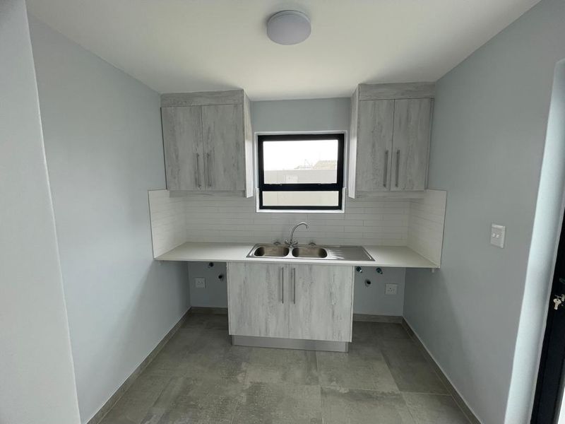 Brand New Modern Home – Under Construction in Mile 4, Swakopmund - Photo 6