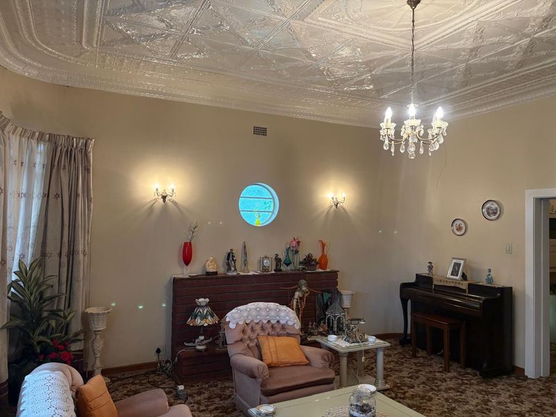 Secure suburban living - Photo 7