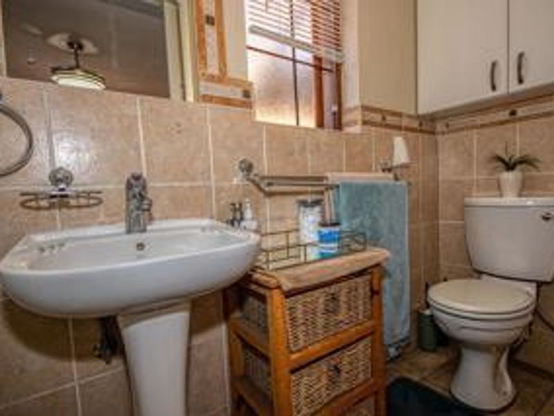 Stunning 3-Bedroom Family Home in Meyersig - Photo 10