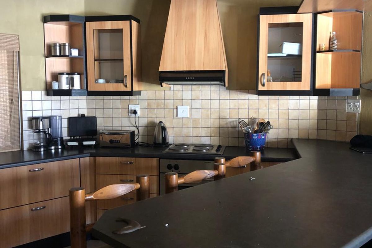 House For Sale - Long Beach - Photo 4