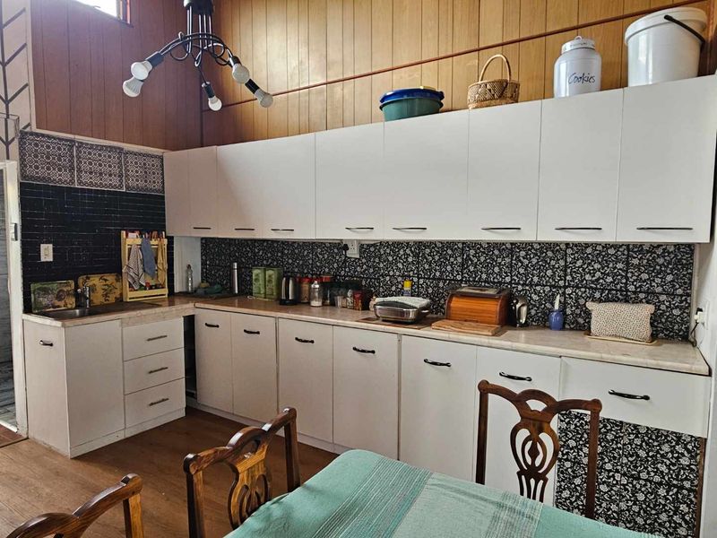 1-Bedroom Nutec Home with Great Potential - Photo 4