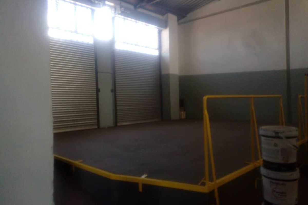 Warehouse For Sale in Southern Industrial - Photo 4