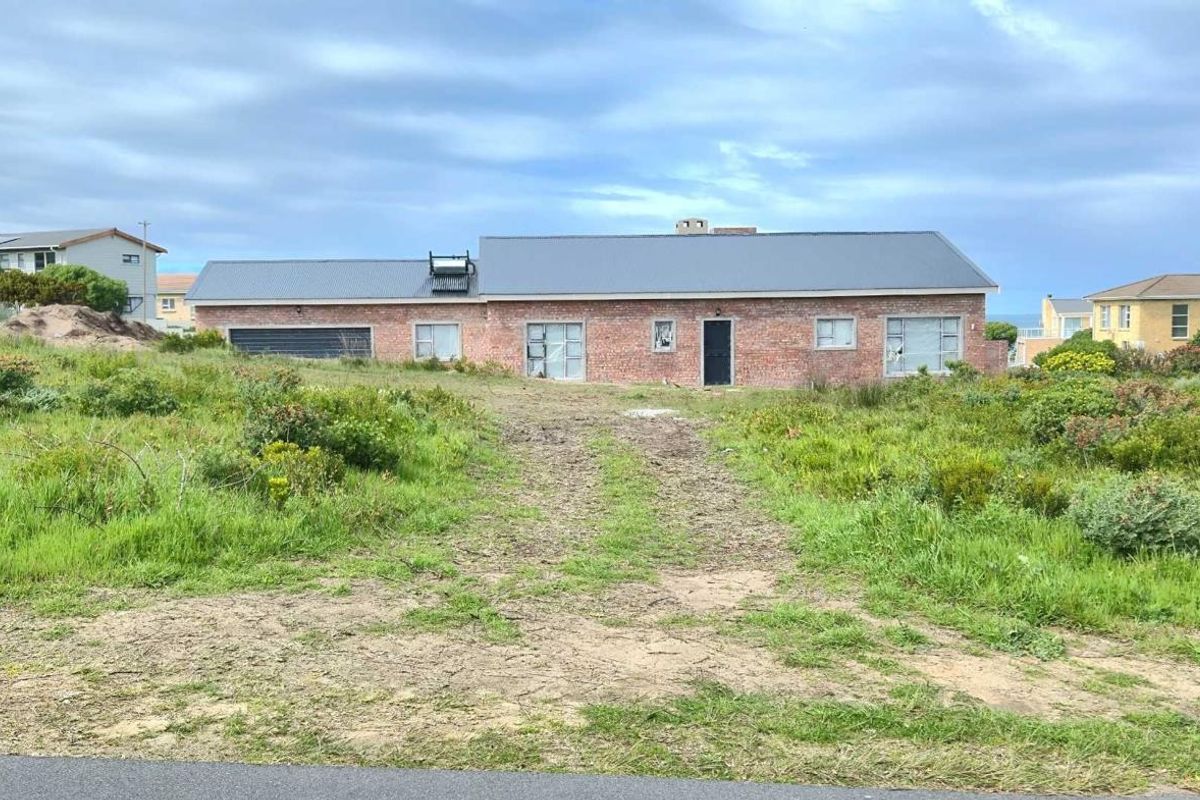 Coastal Gem with Sea &amp; Mountain Views: Your Franskraal Building Opportunity - Photo 4