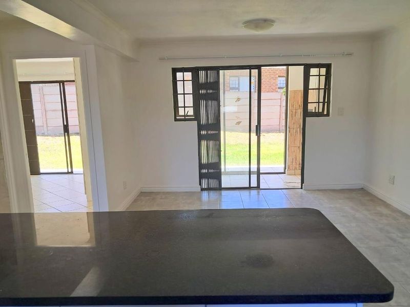 2 Bedroom Ground Floor Apartment to Rent from 1 September 2026 - NO PETS ALLOWED - Photo 4