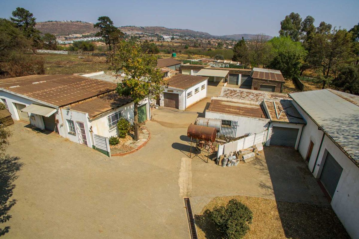 Development Land or Storage Garages with Residential Rental Opportunity - Photo 3