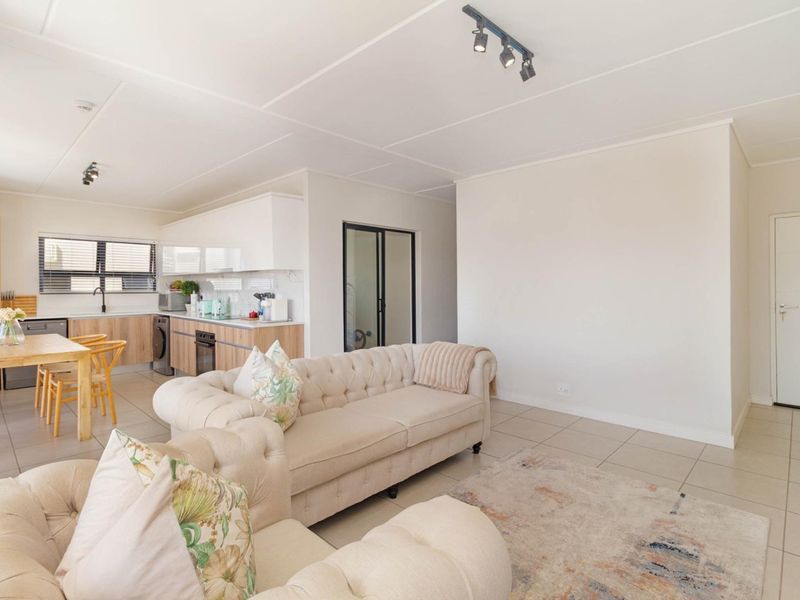 Modern First-Floor 3-Bedroom Living in Fynbos Lifestyle Estate, Sandown, Blouberg - Photo 3