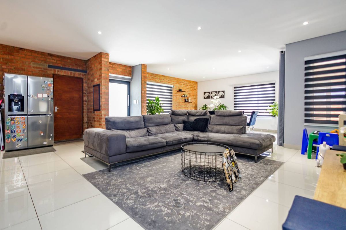 Beautiful and Modern Cluster for Sale in Brackenhurst - Photo 4