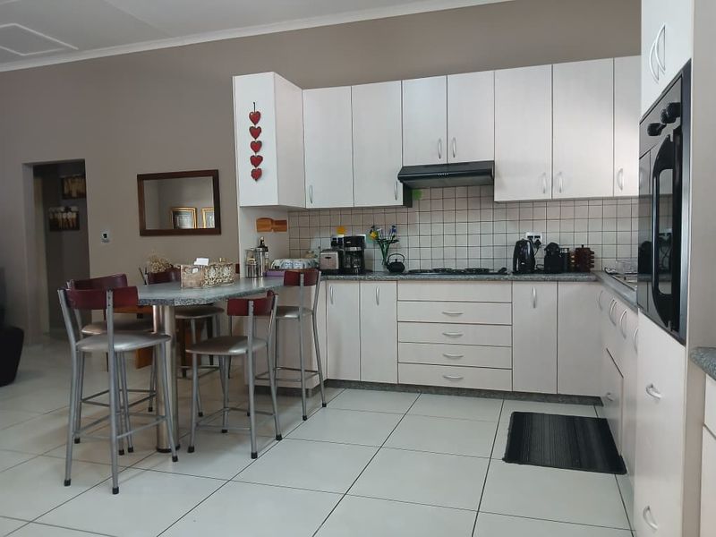 Drive a bit further, SAVE a bit more on Bank Premium – smart choice 💰 - Photo 3