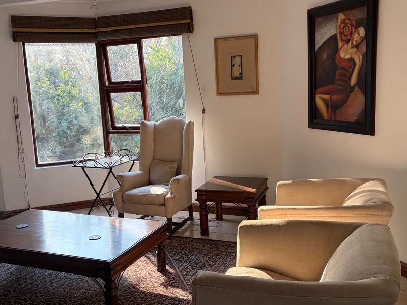 Sunny 2 Bedroom Townhouse in Norwood - Photo 8