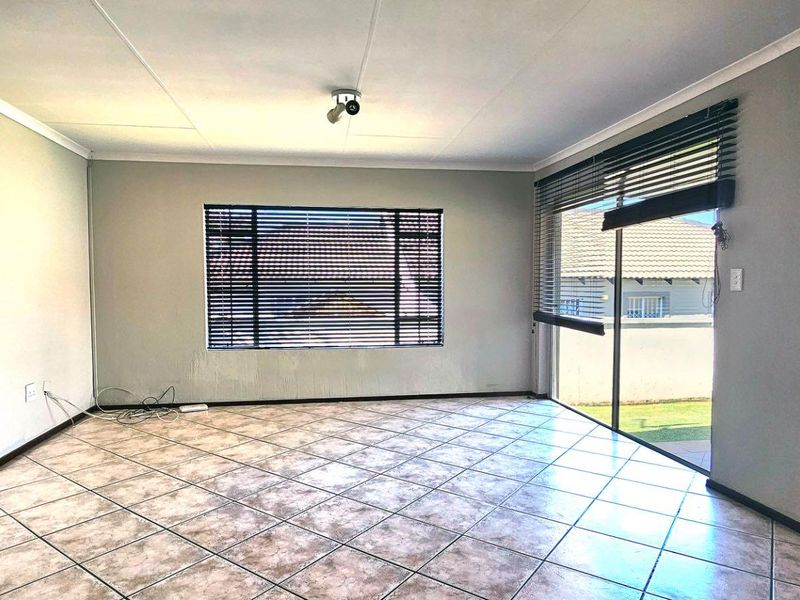 Your Dream Home in Honeydew Ridge Awaits! - Photo 5