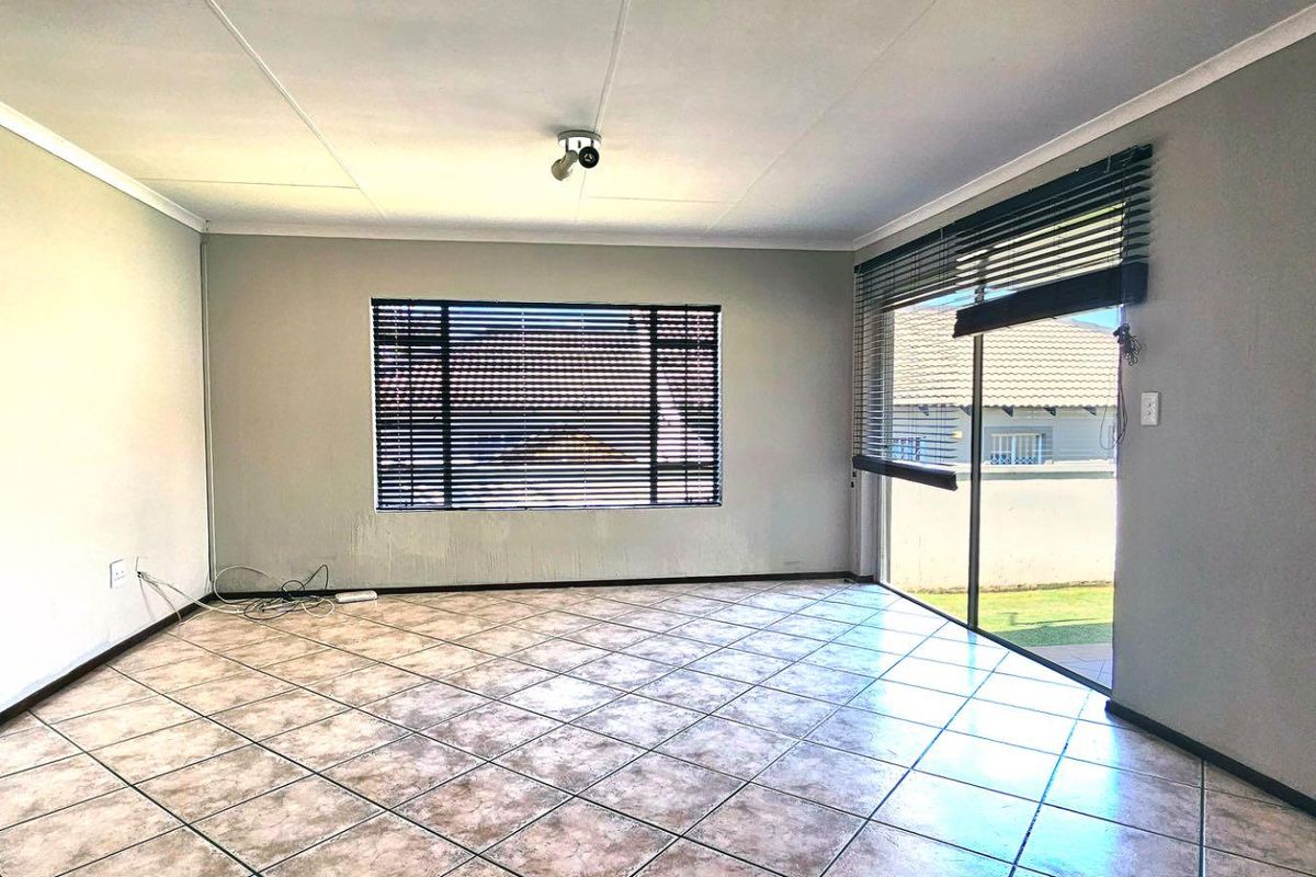 Your Dream Home in Honeydew Ridge Awaits! - Photo 5