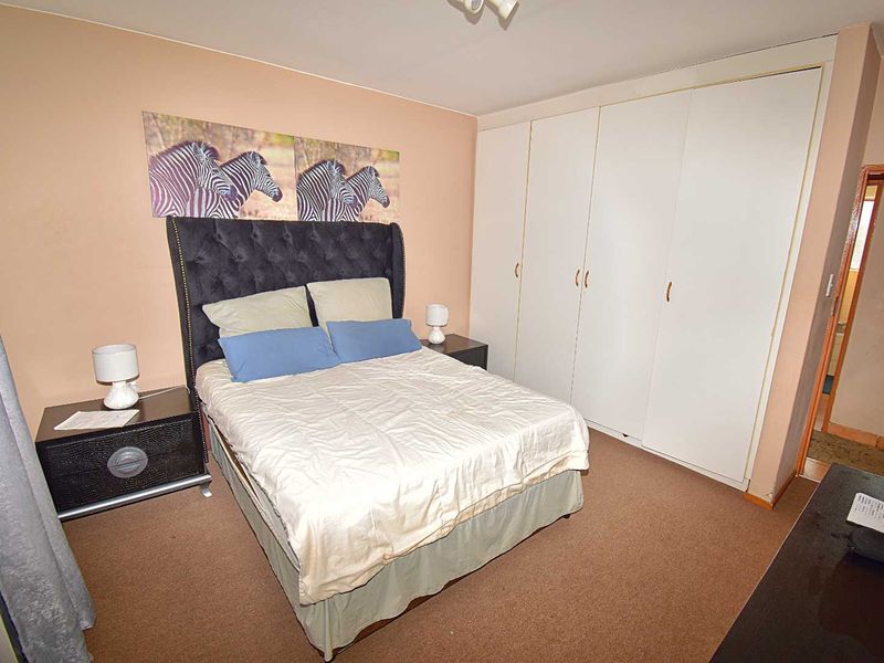 Ground floor unit - Photo 9