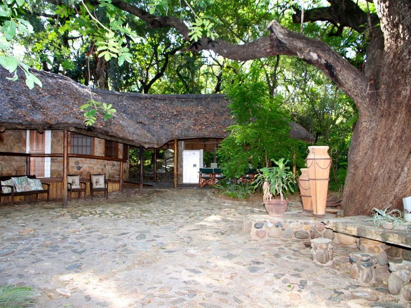 Sole and Exclusive mandate, commercial lodge Ndlovumzi Nature Reserve. - Photo 4