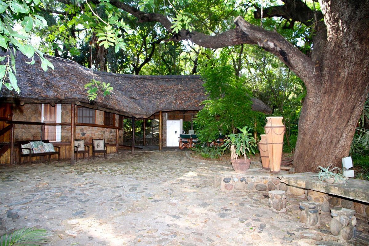 Sole and Exclusive mandate, commercial lodge Ndlovumzi Nature Reserve. - Photo 4