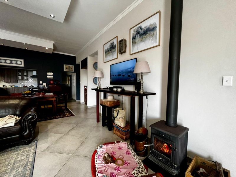 Great Relaxing family Home - Photo 5