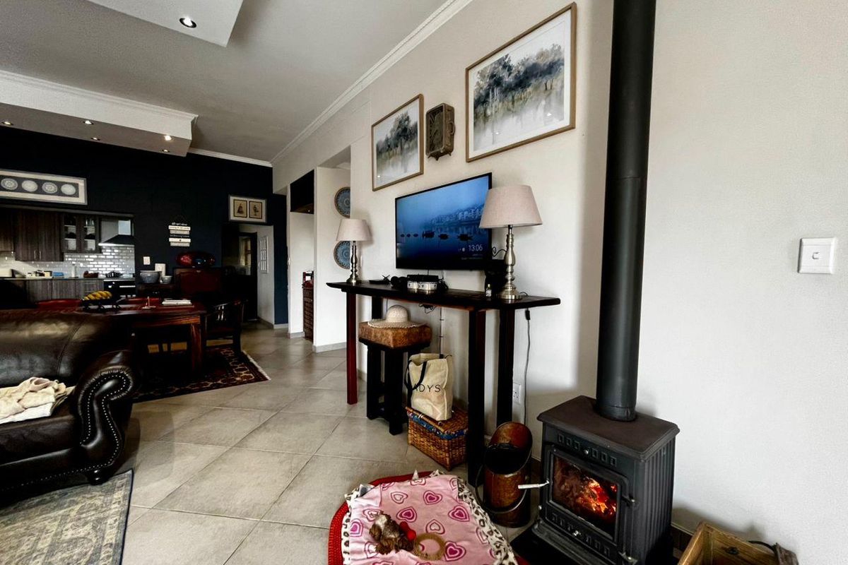 Great Relaxing family Home - Photo 5