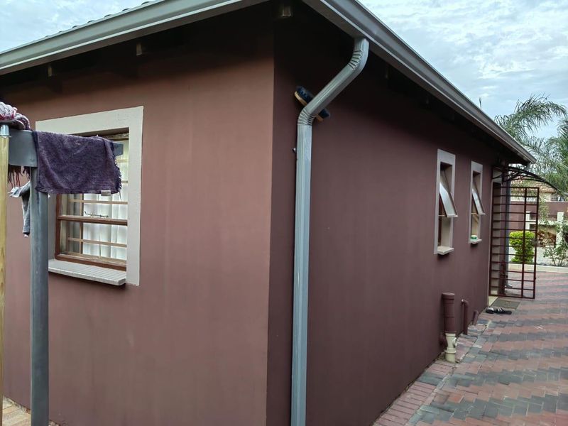 Riverside View Family Home R 966 000 - Photo 4
