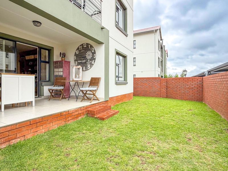 This home is ideal for young families, first time buyers, or anyone looking for a modern, move in ready property in one of Centurion most desirable estates. - Photo 10