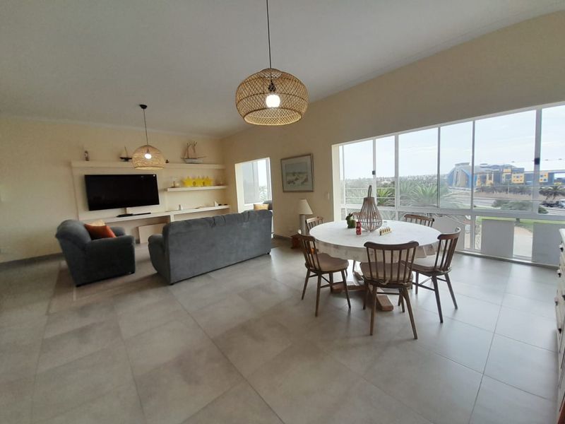 MODERN, PERFECTLY SITUATED APARTMENT ON THE 3RD FLOOR!! - Photo 2