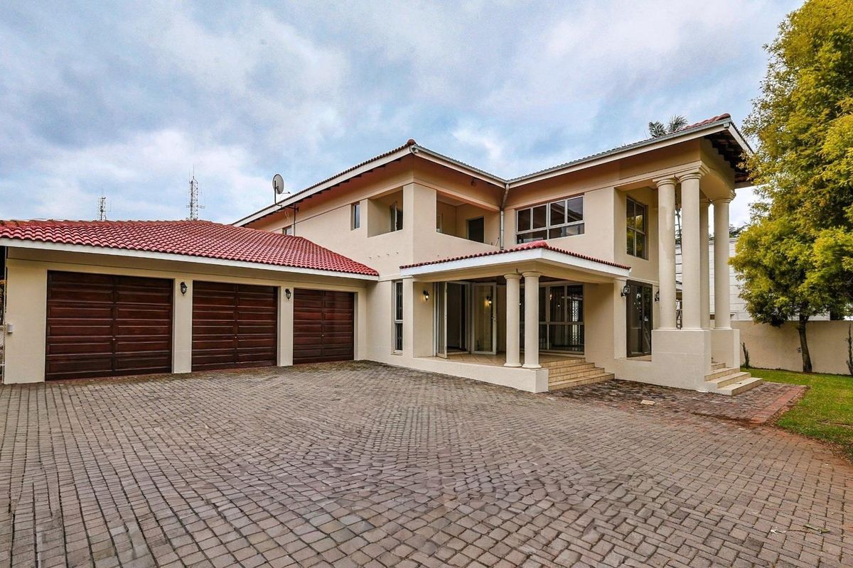 High-Value Property with Dual Income Potential & Superior Accommodation - Photo 4