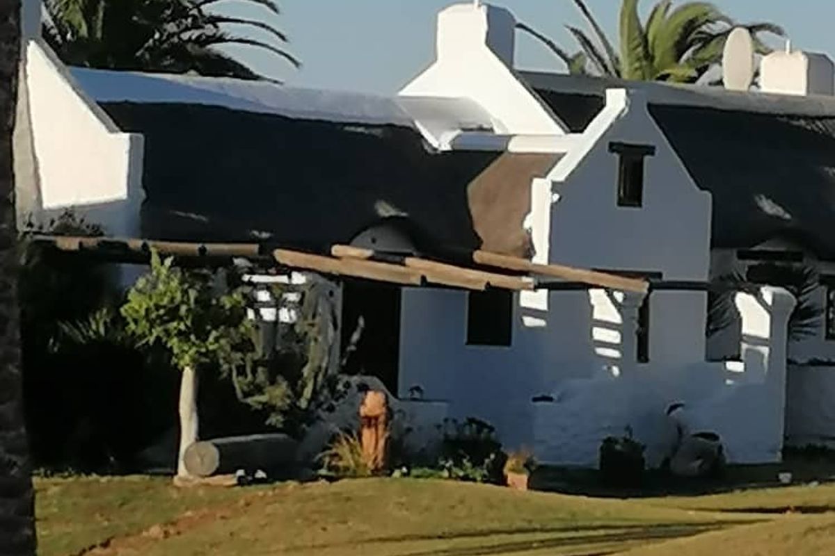 Live the Dream on the Walvisbay Lagoon! - Photo 2