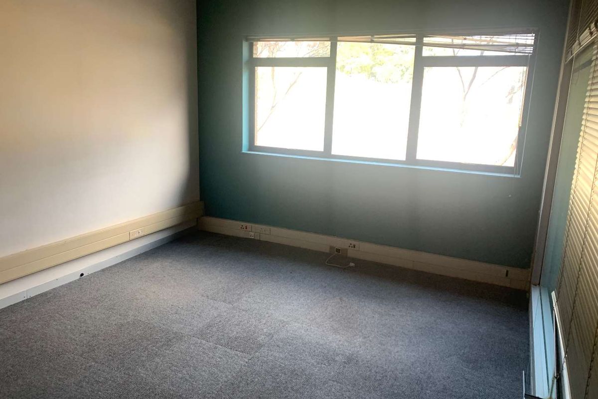 388m2 Office Space To Let | 39 Empire Road, Parktown - Photo 4