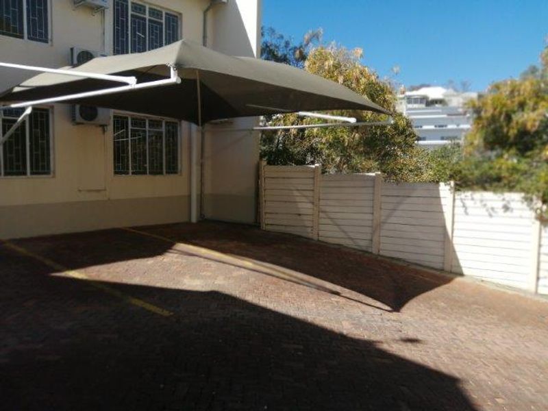 OFFICE BUILDING - EXCELLENT LOCATION - FOR SALE - Photo 3