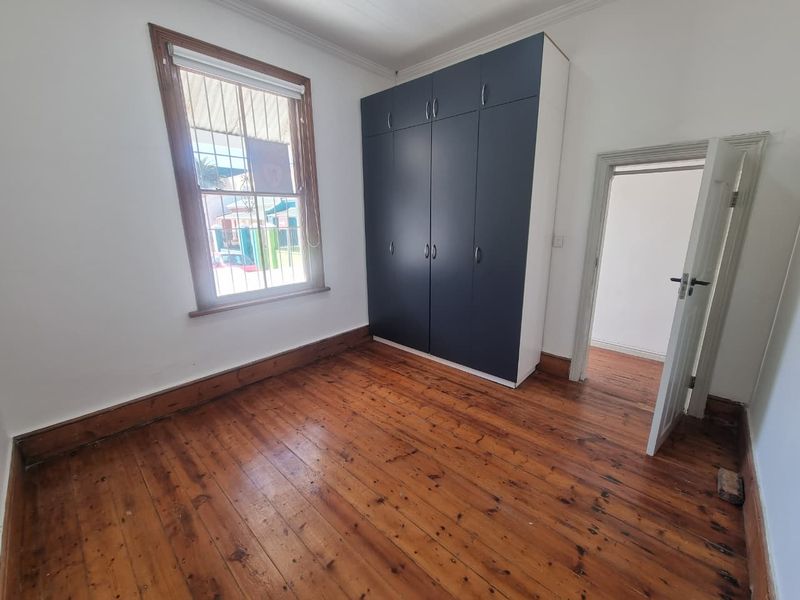 Unfurnished Loft 3-Bedroom House To Rent in Woodstock - Photo 7