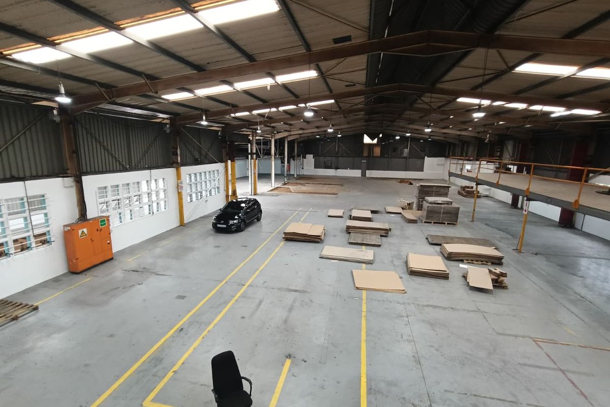 Stand-alone industrial facility |  Yard  |  150 amps - Photo 5