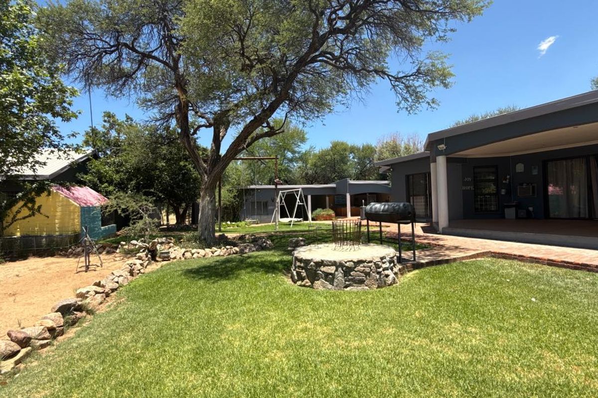 Two adjoining portions — sold together only (not sold separately). (±35 km South of Windhoek) - Photo 4