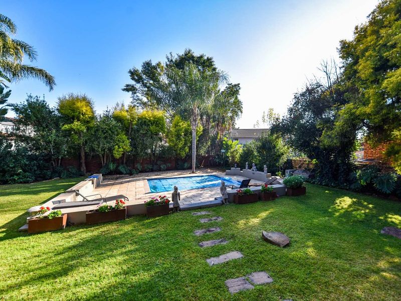 FULLY FURNISHED MODERN HOME IN SILVER LAKES GOLF AND WILDLIFE  ESTATE - Photo 3