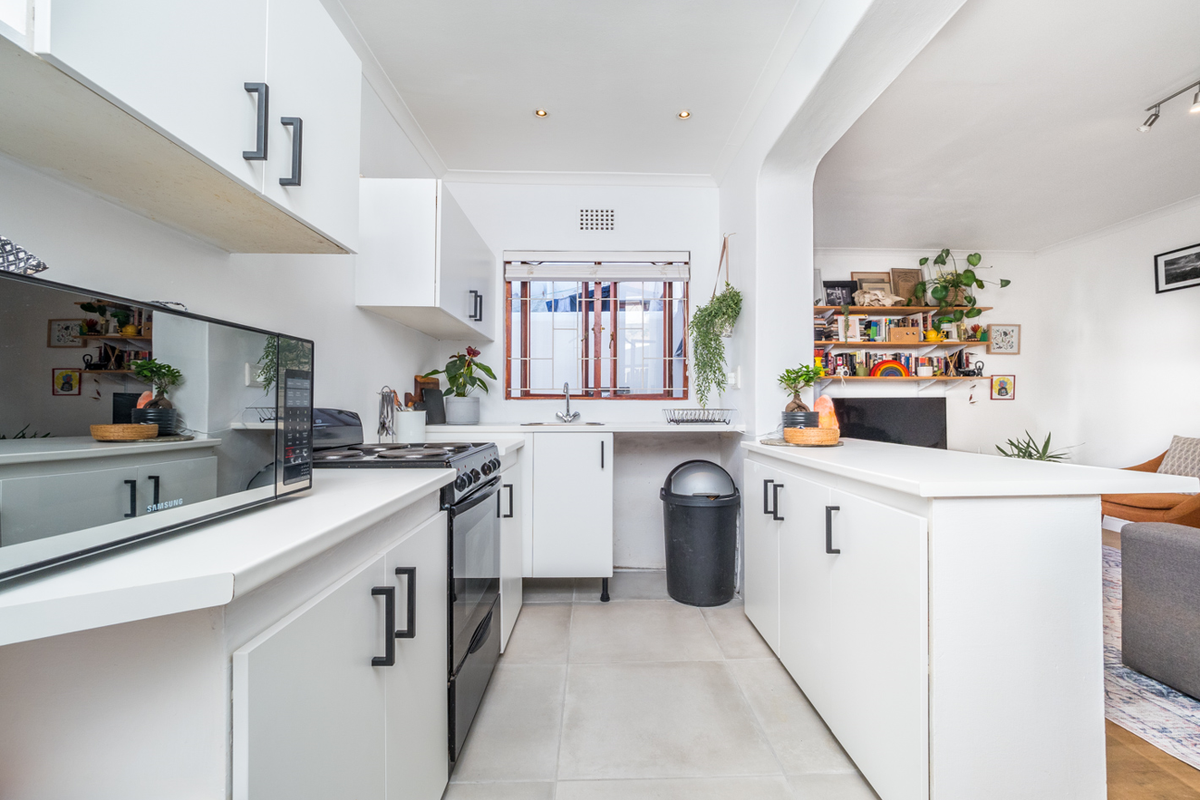 Delightful heritage cottage in the heart of Upper Woodstock - Photo 5