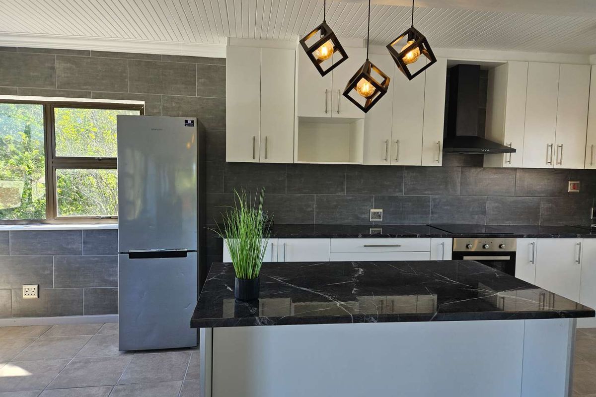 Modern 3 Bedroom home to let overlooking Sundays River - Photo 5