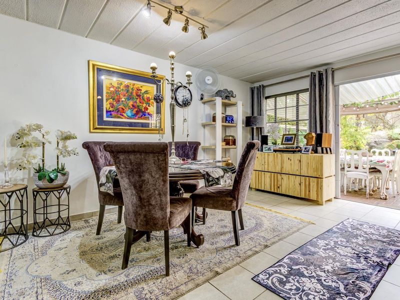 STUNNING DUPLEX IN THE GRENADINES - PET FRIENDLY! - Photo 2